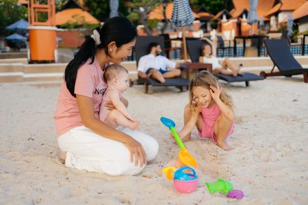 Kids Club vs Private Nanny on Holiday: Which Is Right for Your Family?